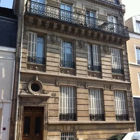 Original Hyper-center With Terrace